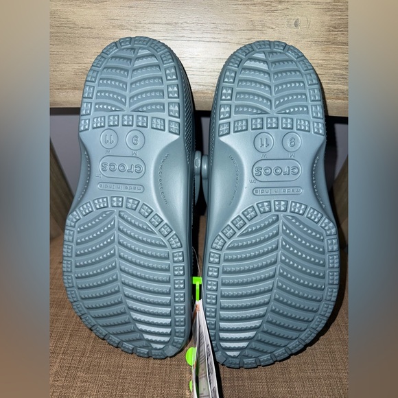 Crocs - Picture 3 of 3